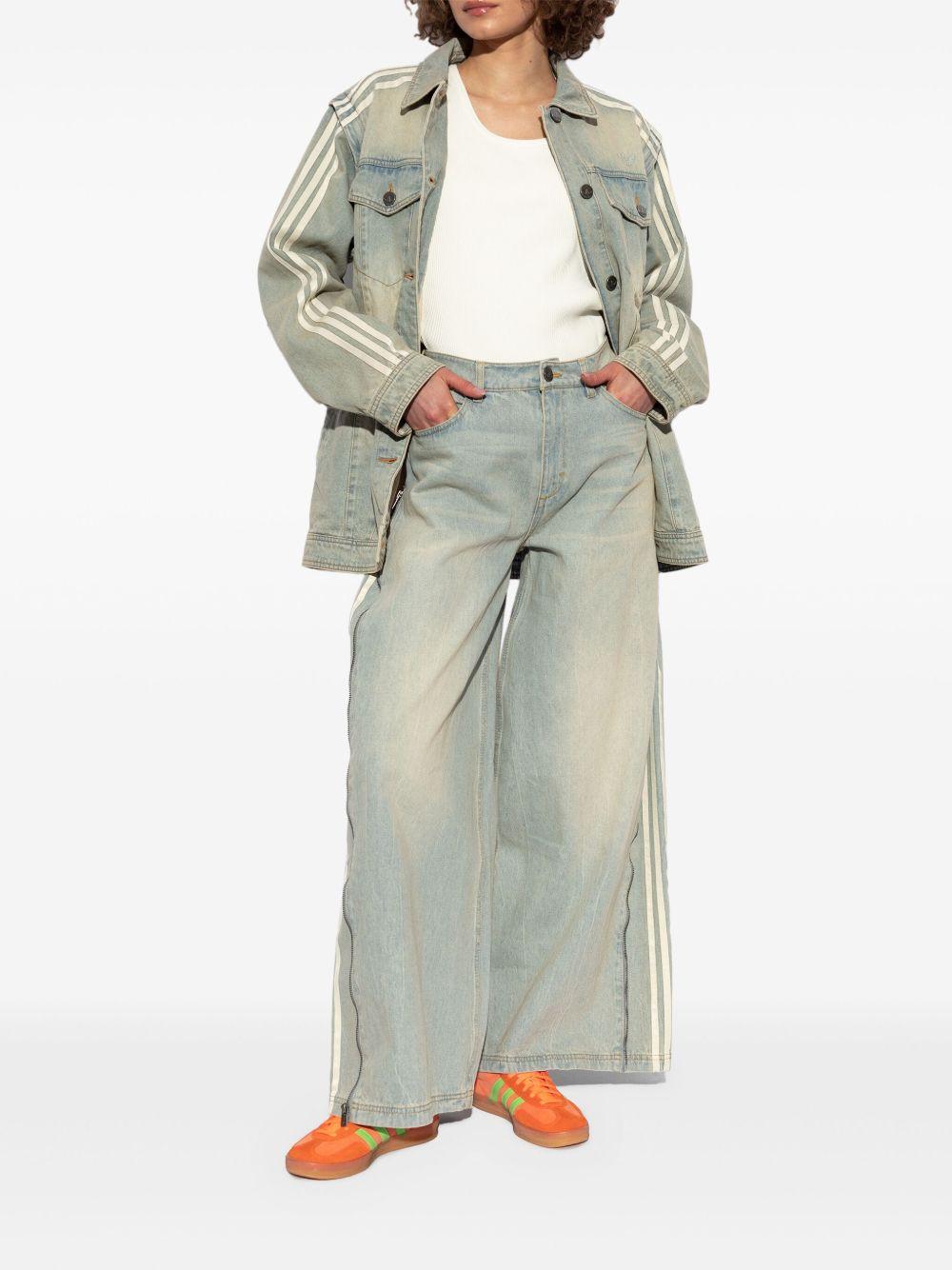 Gazzelle Indoor Sneakers JQ0193 ORANGE WHITE ADIDAS ORIGINALS 