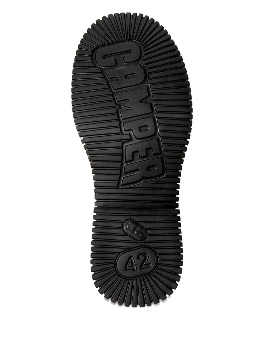  K300525 001 BLACK CAMPER 