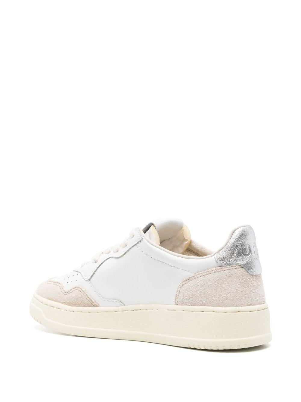 Sneakers Medalist Low in pelle e suede bianca e argento AULWLS74 WHITE SILVER AUTRY 