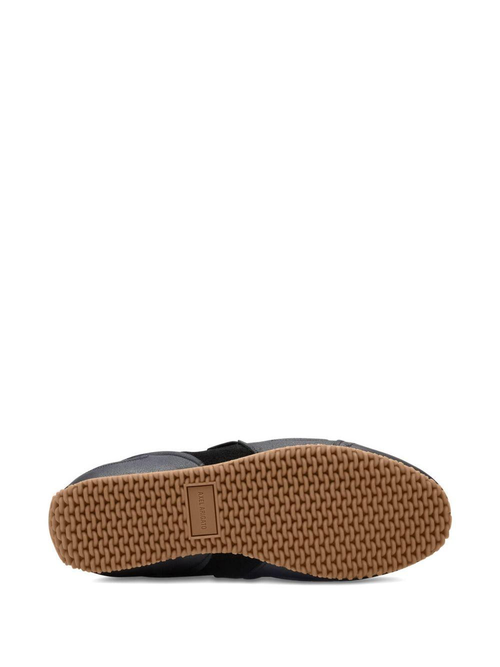 Slow Runner Sneaker F3533001 BLACK GUM AXEL ARIGATO 