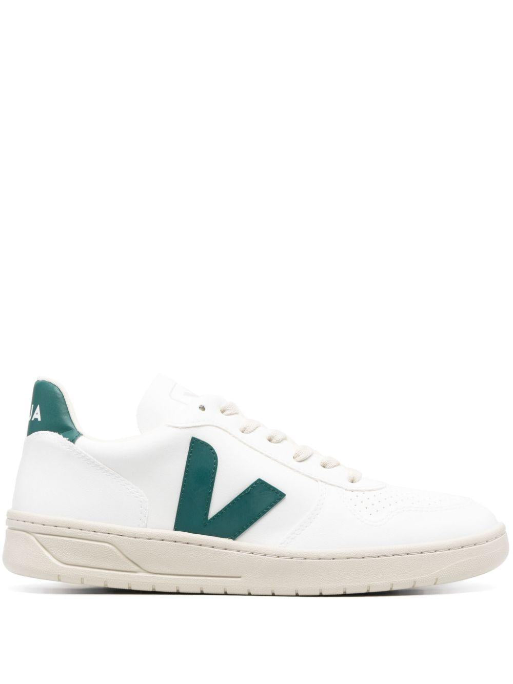  VX0703276 WHITE BRITTANY VEJA 