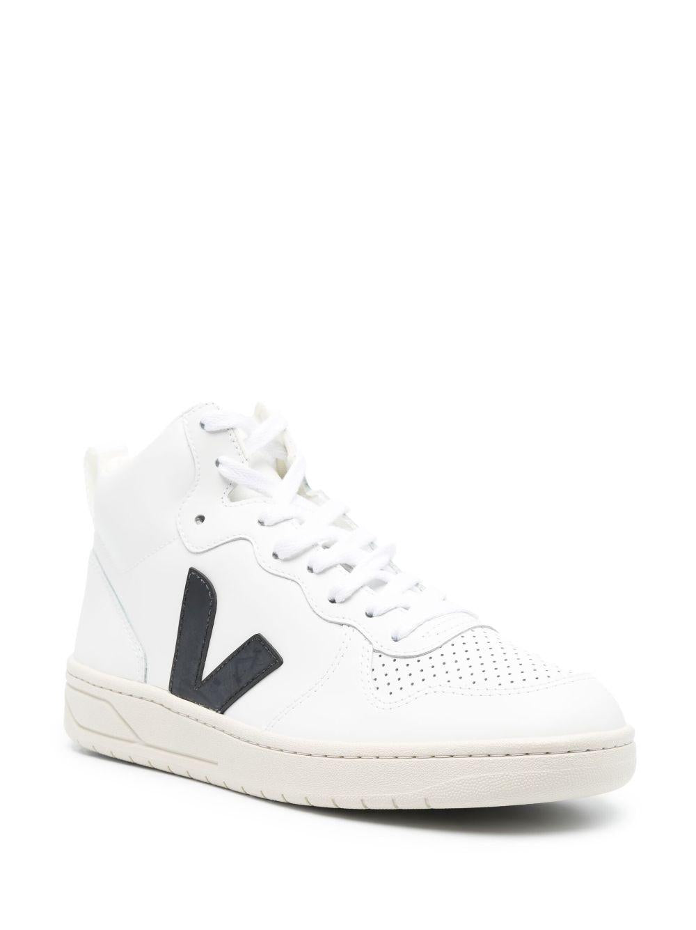  VQ0203304 EXTRA WHITE BLACK VEJA 