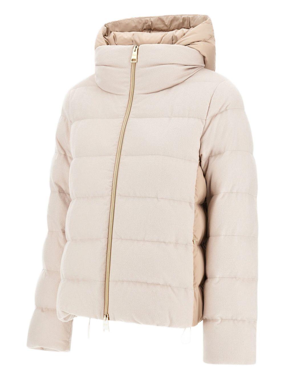  PI002179D38087 1985 CHANTILLY HERNO 