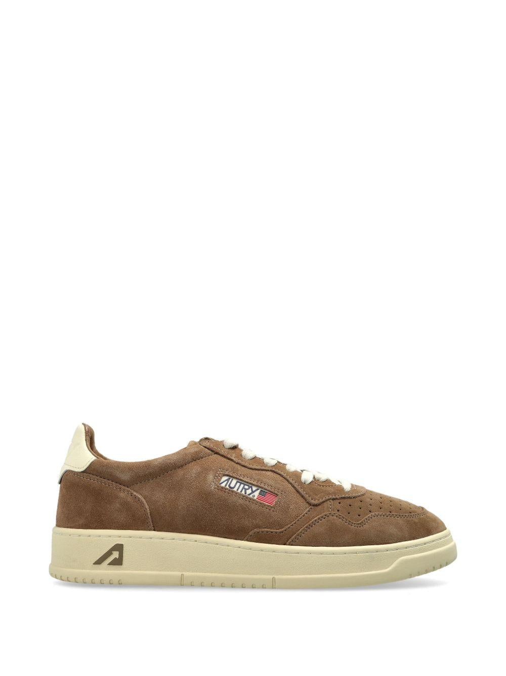 Sneakers Medalist Low Suede AULMUH10 SUEDE CIGAR AUTRY 