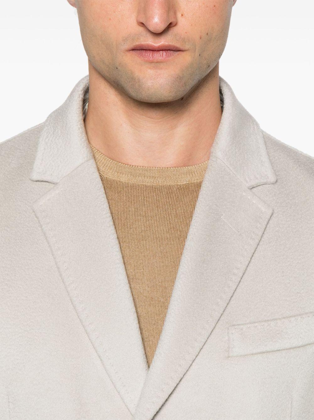  CA000183U38103 1985 CHANTILLY HERNO 