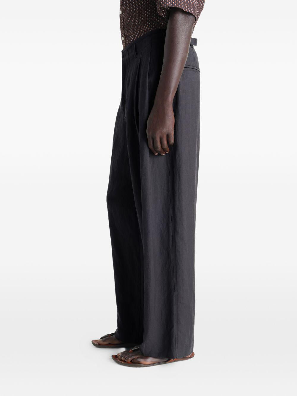 Pleated Tailored Pants in Viscose Linen Gabardine PA1294LF1561 BK983 ASH BLACK LEMAIRE 