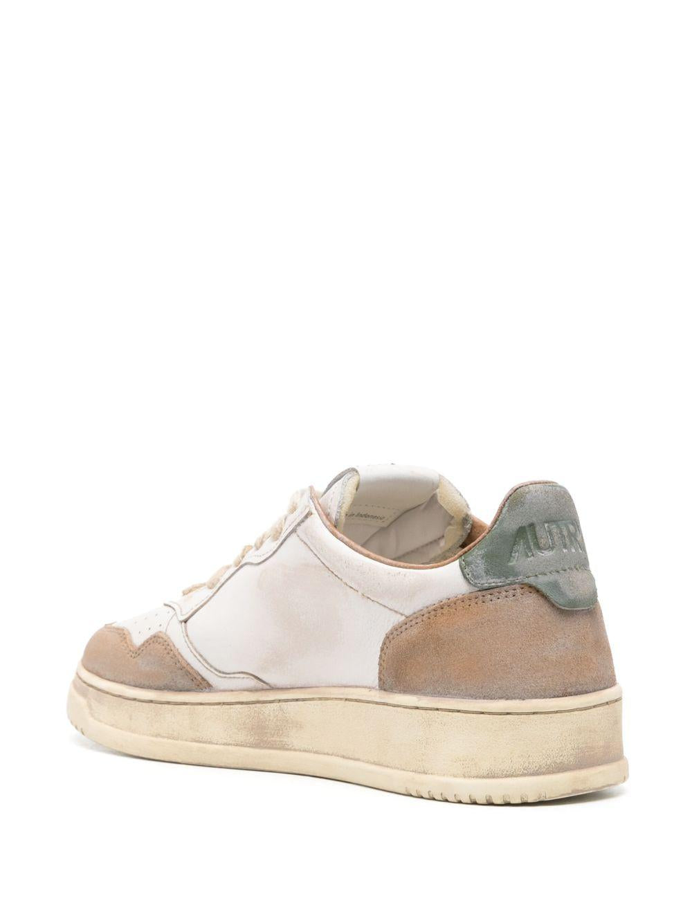 Sneakers Medalist Low Super Vintage in pelle e suede colore Cognac e Microchip AVLMLS06 COGNAC AUTRY 