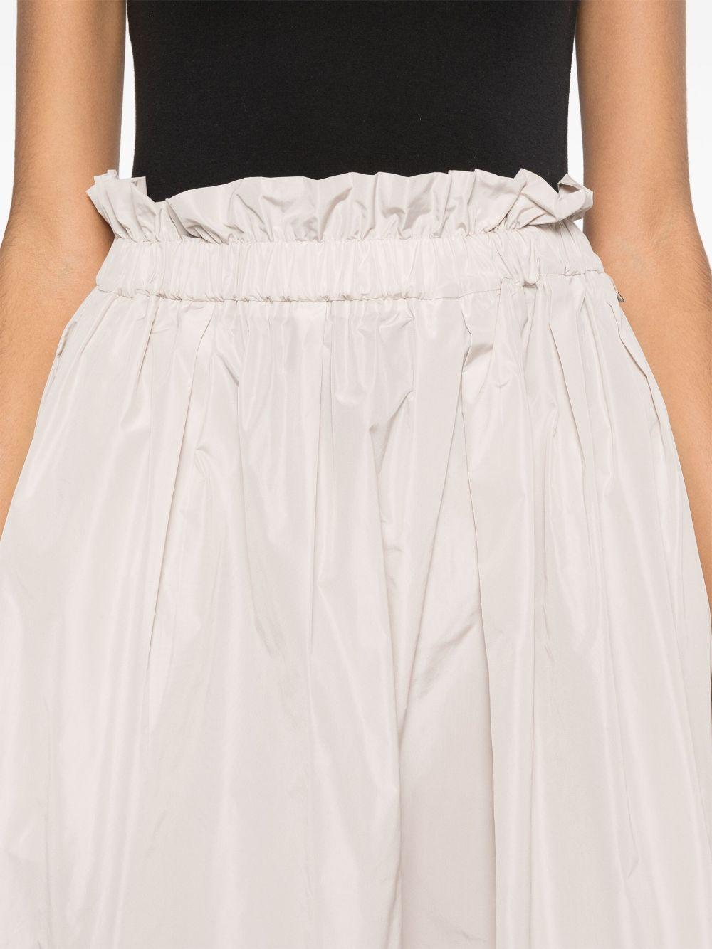  GN000044D12483Z 1985 CHANTILLY HERNO 