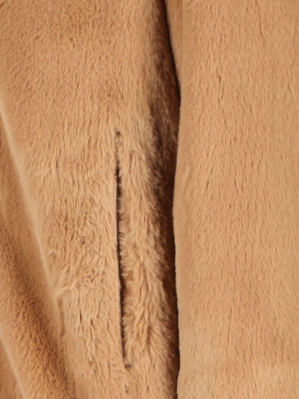  CA000586D12422 2157 CAMMELLO HERNO 