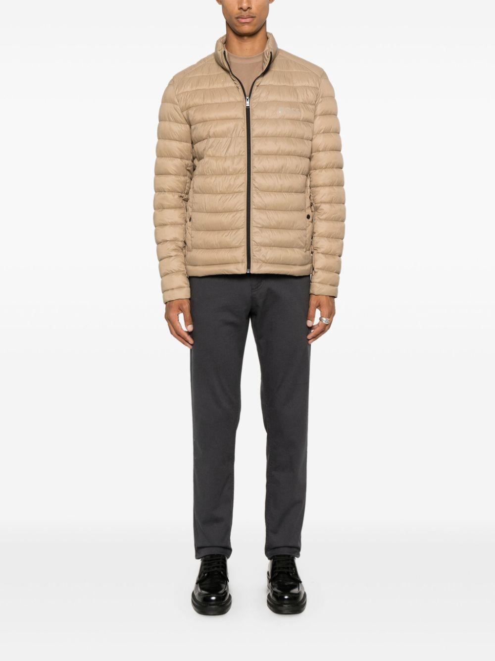  50481548 282 OPEN BEIGE BOSS 