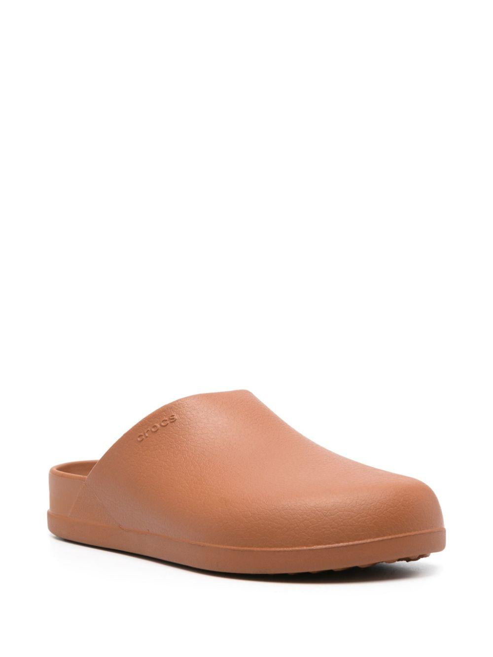  CR209366 COG COGNAC CROCS 