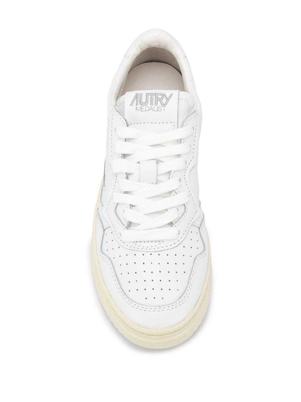 Sneakers Medalist Low AULWLL15 WHITE AUTRY 