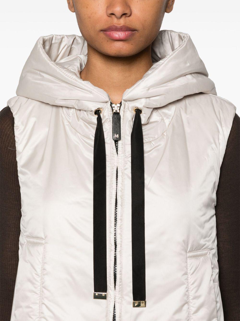  GREENGOMM10025 045 ROCK SALT MAX MARA THE CUBE 