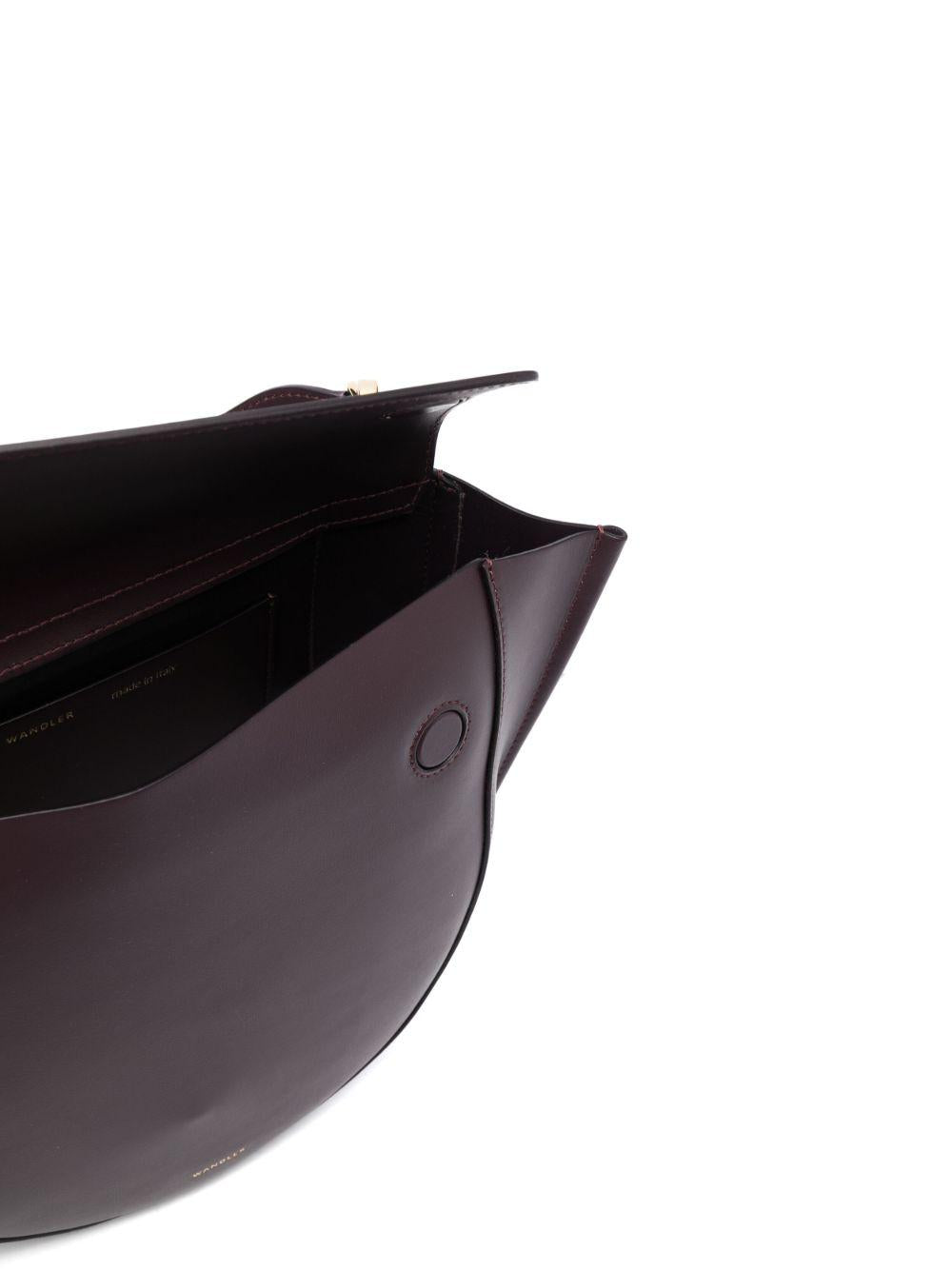  000021 2413 GRAPE WANDLER 