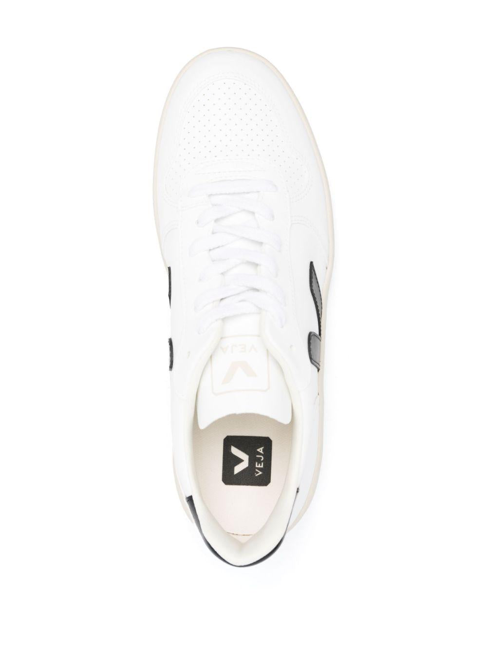 VX0702901 WHITE BLACK VEJA 