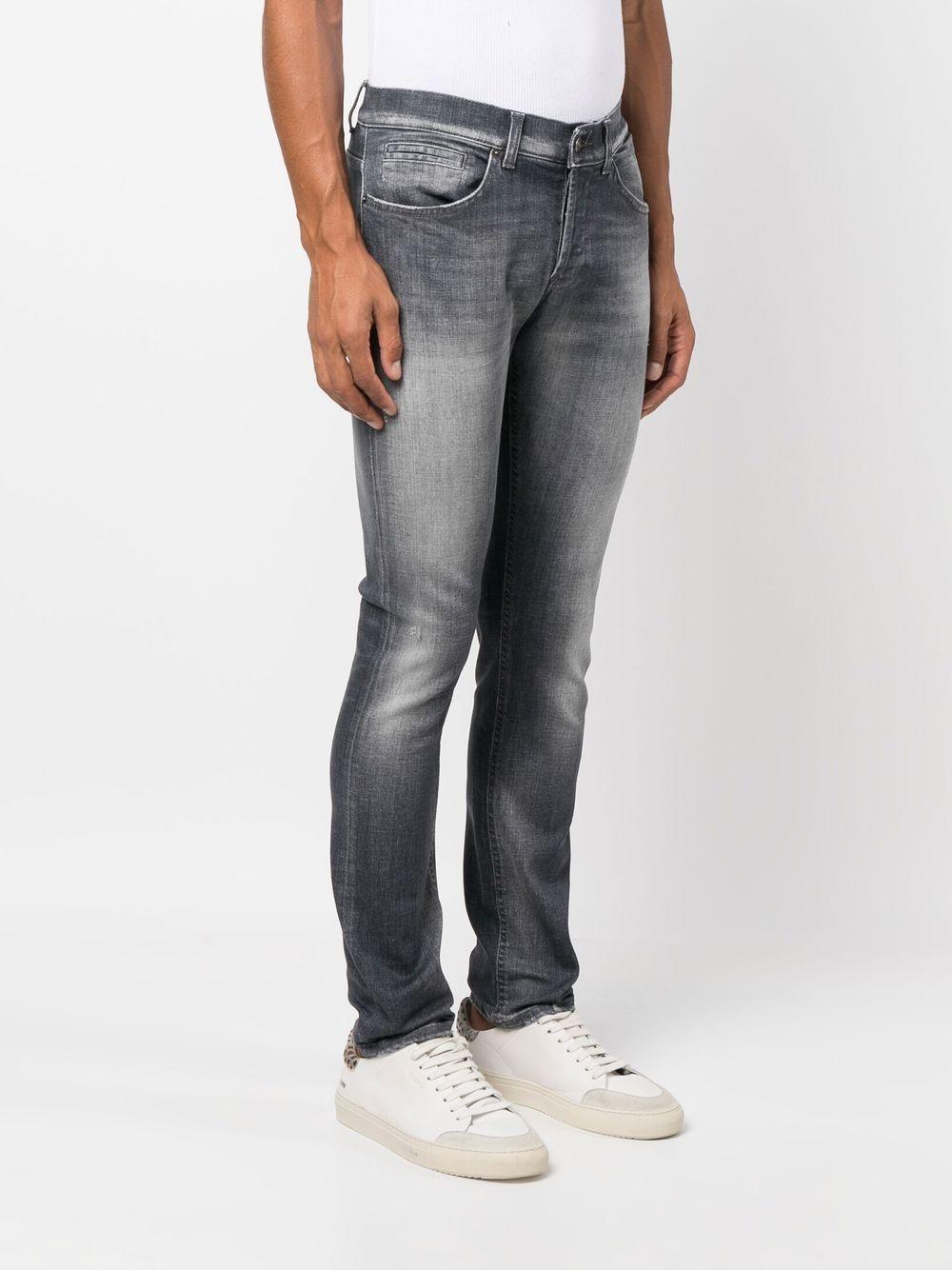  UP232DSE318UDI9 900 DONDUP 