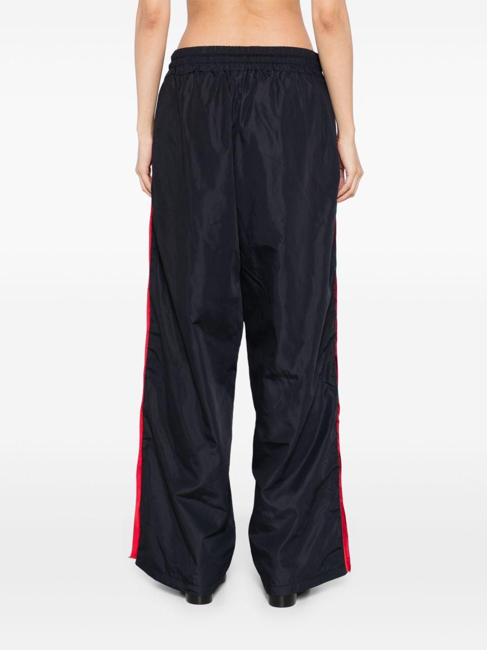  VAQ09P007 1 BLACK RED VAQUERA 