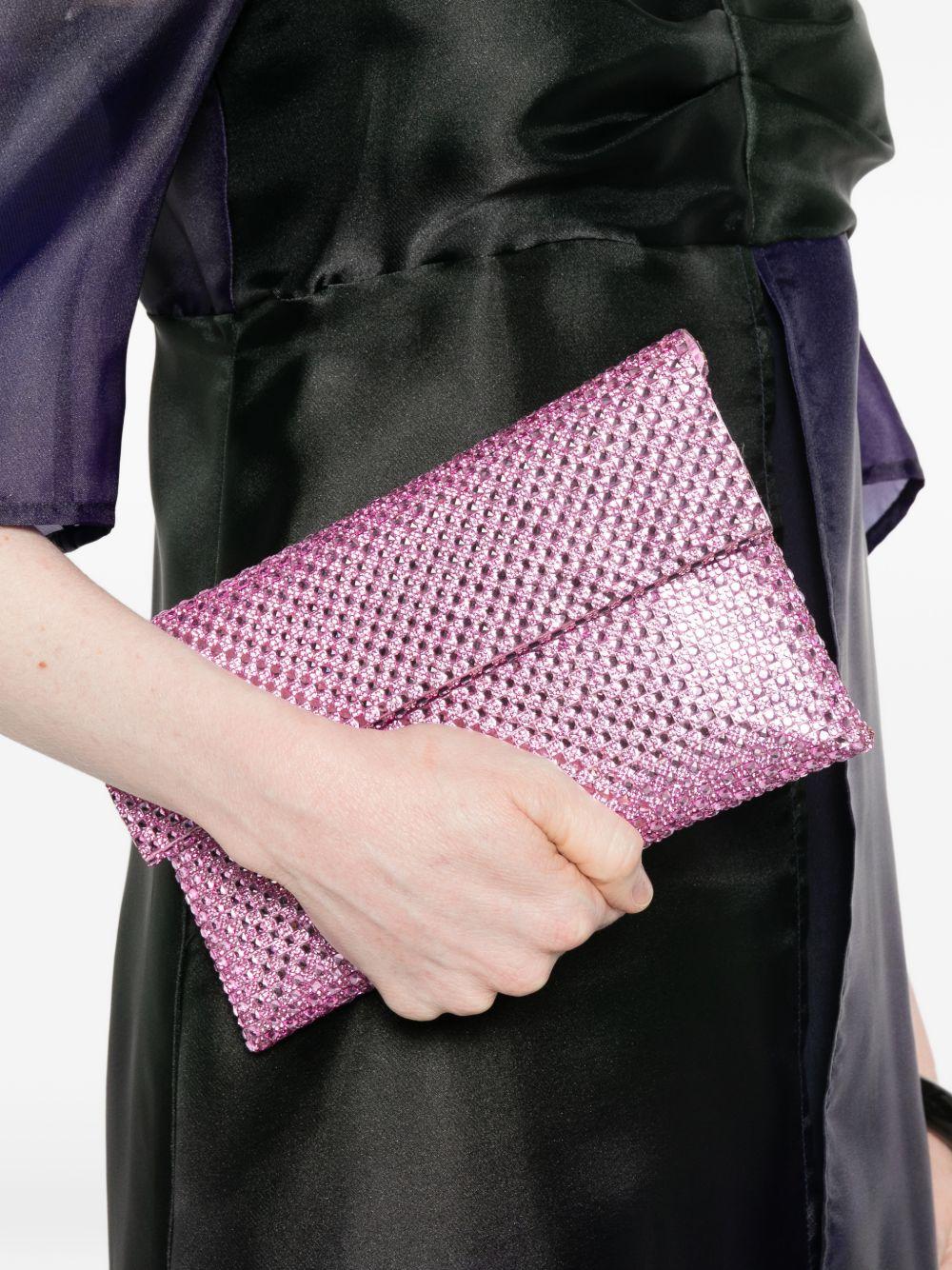 Pochette compatta caratterizzata da un rivestimento integrale in strass e finitura metallica. BAG0006462P ROSA TWENTY FOURHAITCH 