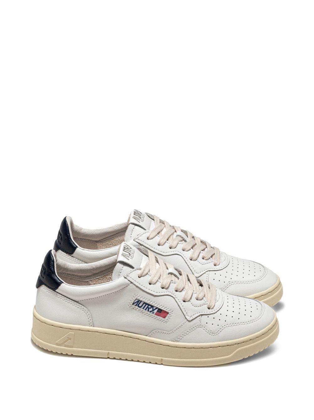 Medalist Low AULMLL12 WHITE BLUE AUTRY 