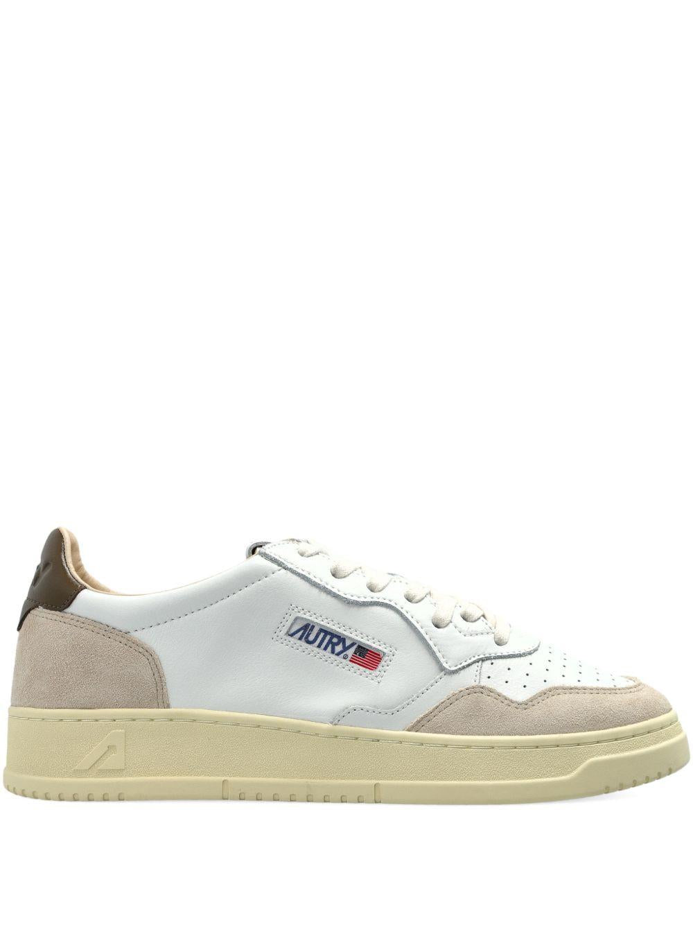 Sneaker Medalist Low in pelle AULMLS15 WHITE TEAK AUTRY 