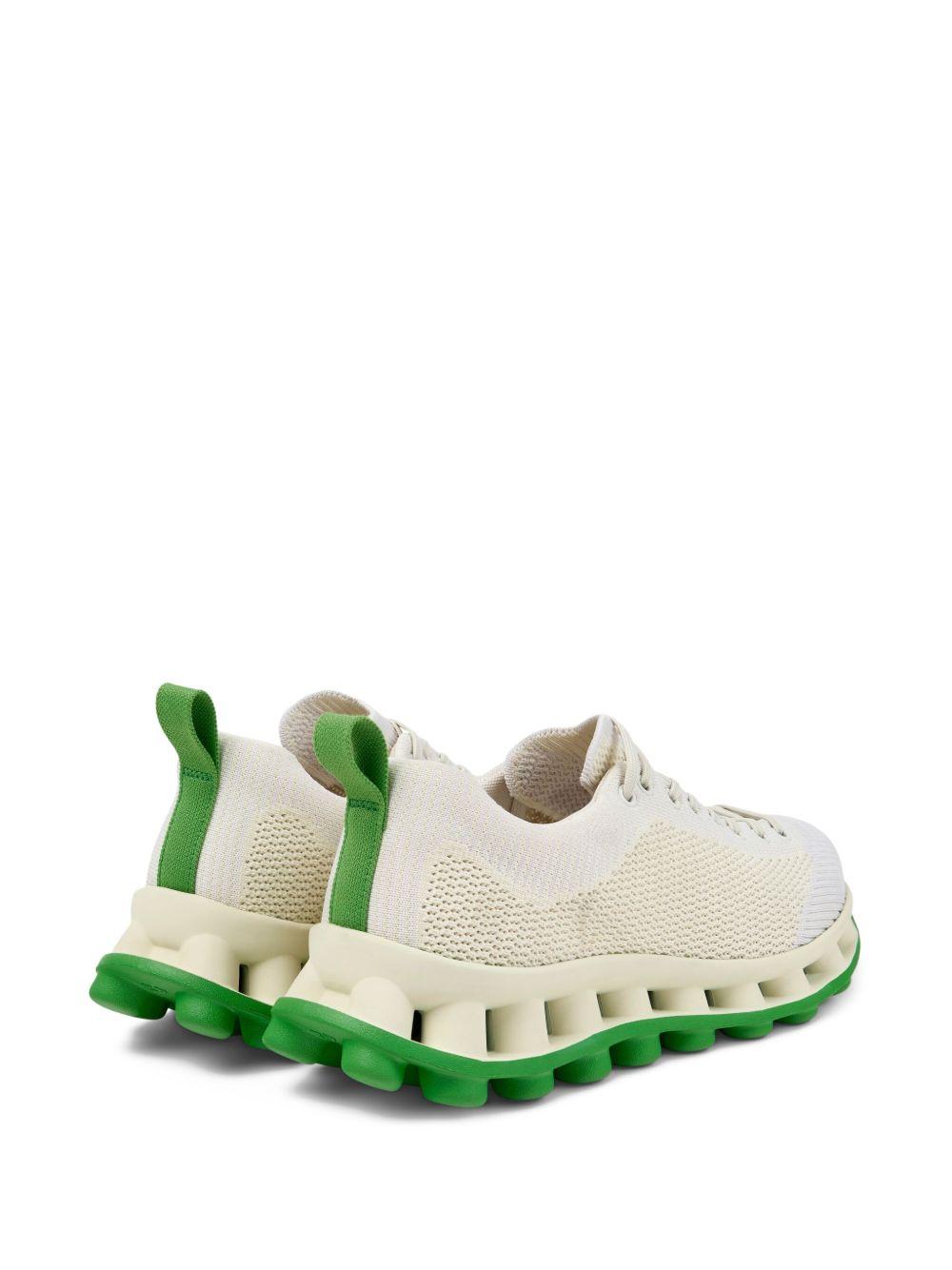  K101036 008 WHITE GREEN CAMPER 