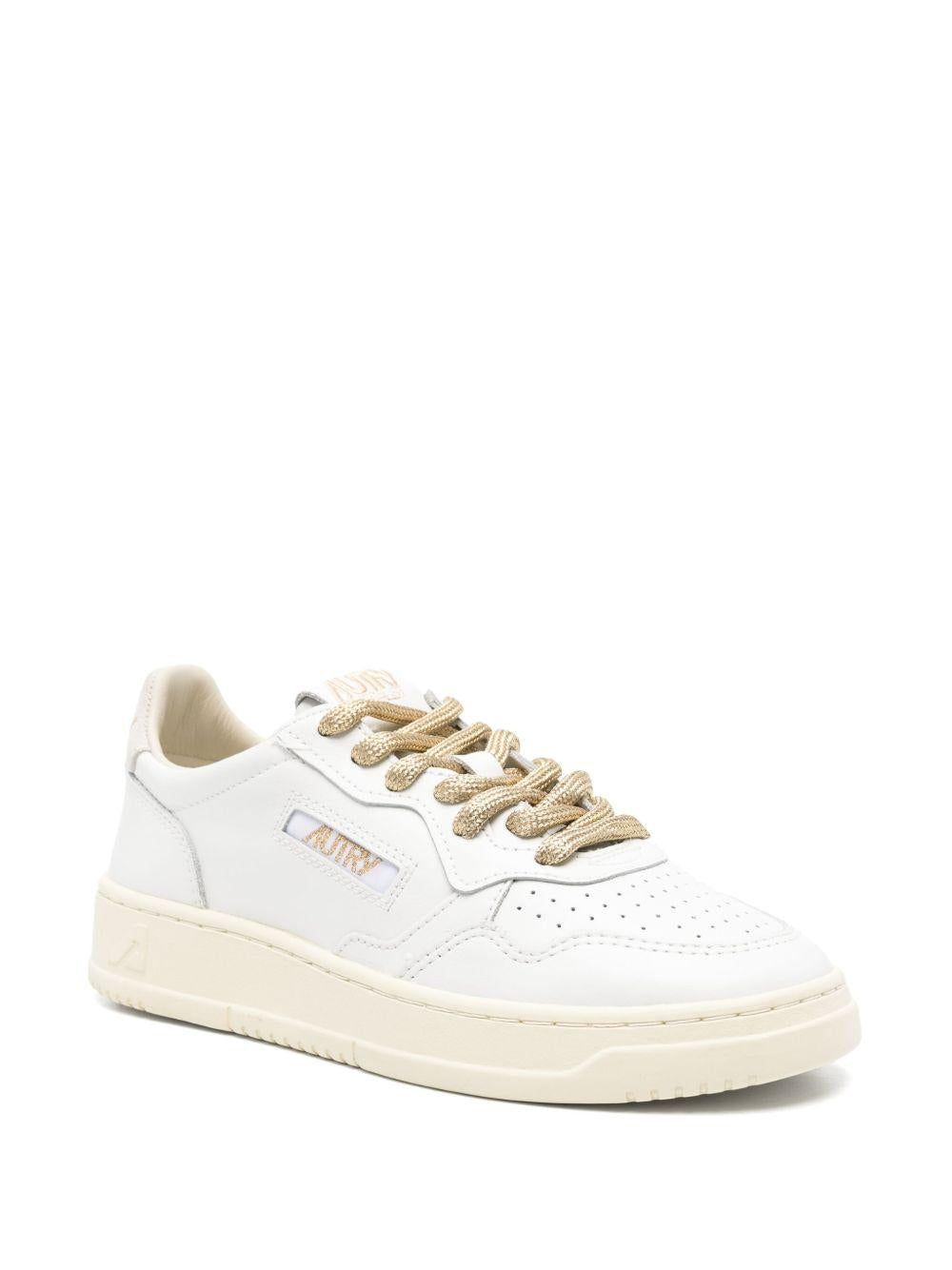 Sneakers Medalist AULWSW01 WHITE AUTRY 