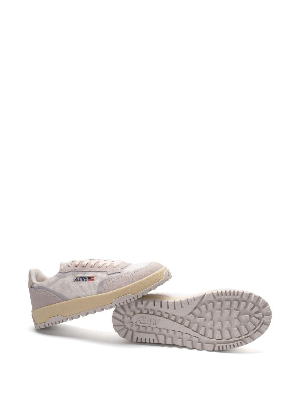 Sneakers Wildpace Low in Mesh e Suede Colore Bianco e Marshmallow LDLMAK01 DRAGON WHITE AUTRY 