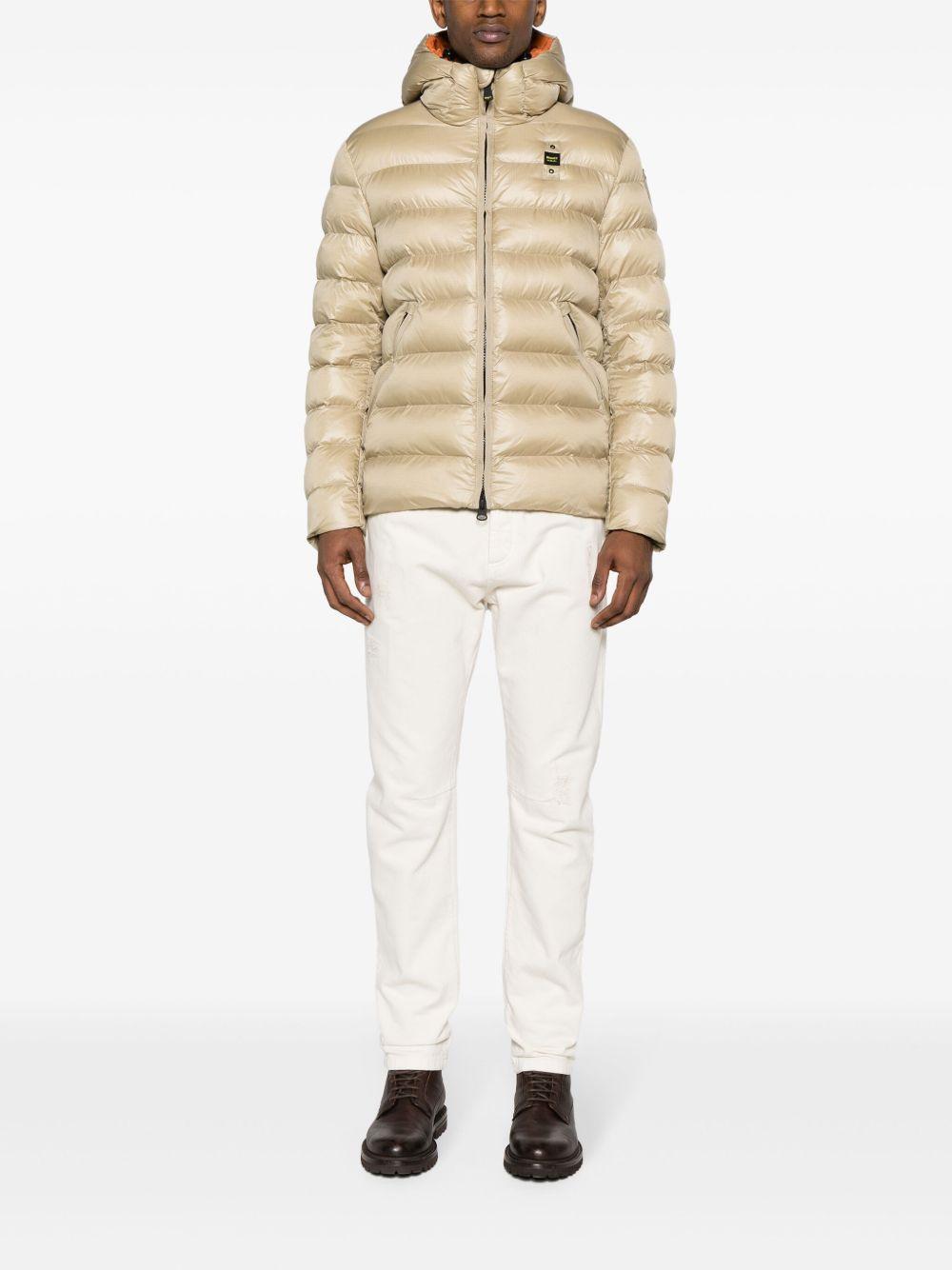  23WBLUC02083005958 320CZ BLAUER 