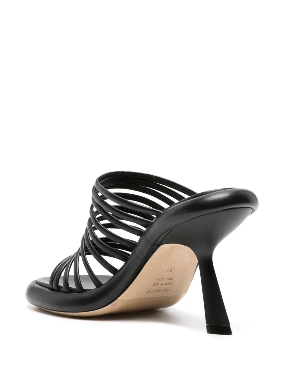  1E1300DC14C060101 101 BLACK VIC MATIE 