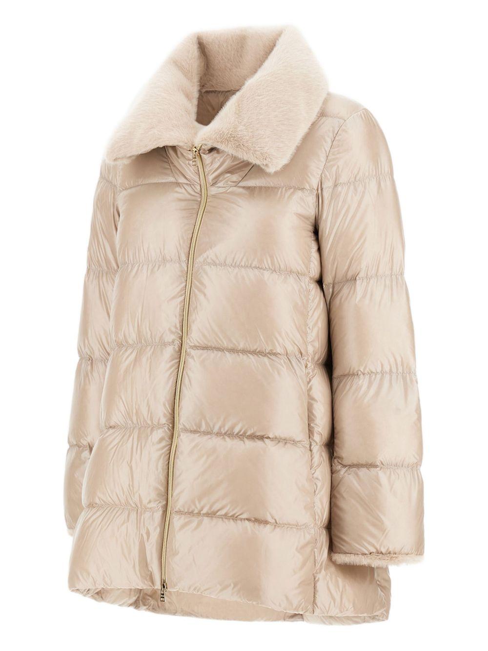  PI002140D12017Z 1985 CHANTILLY HERNO 