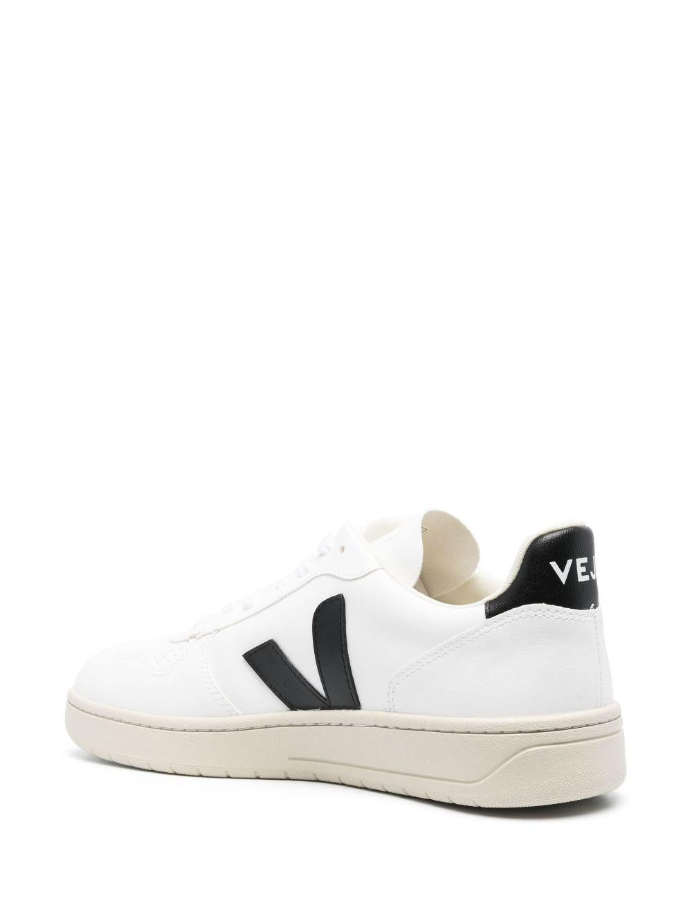  VX0702901 WHITE BLACK VEJA 