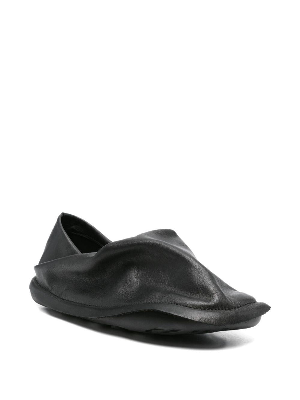  K201849 001 NEGRO CAMPER 