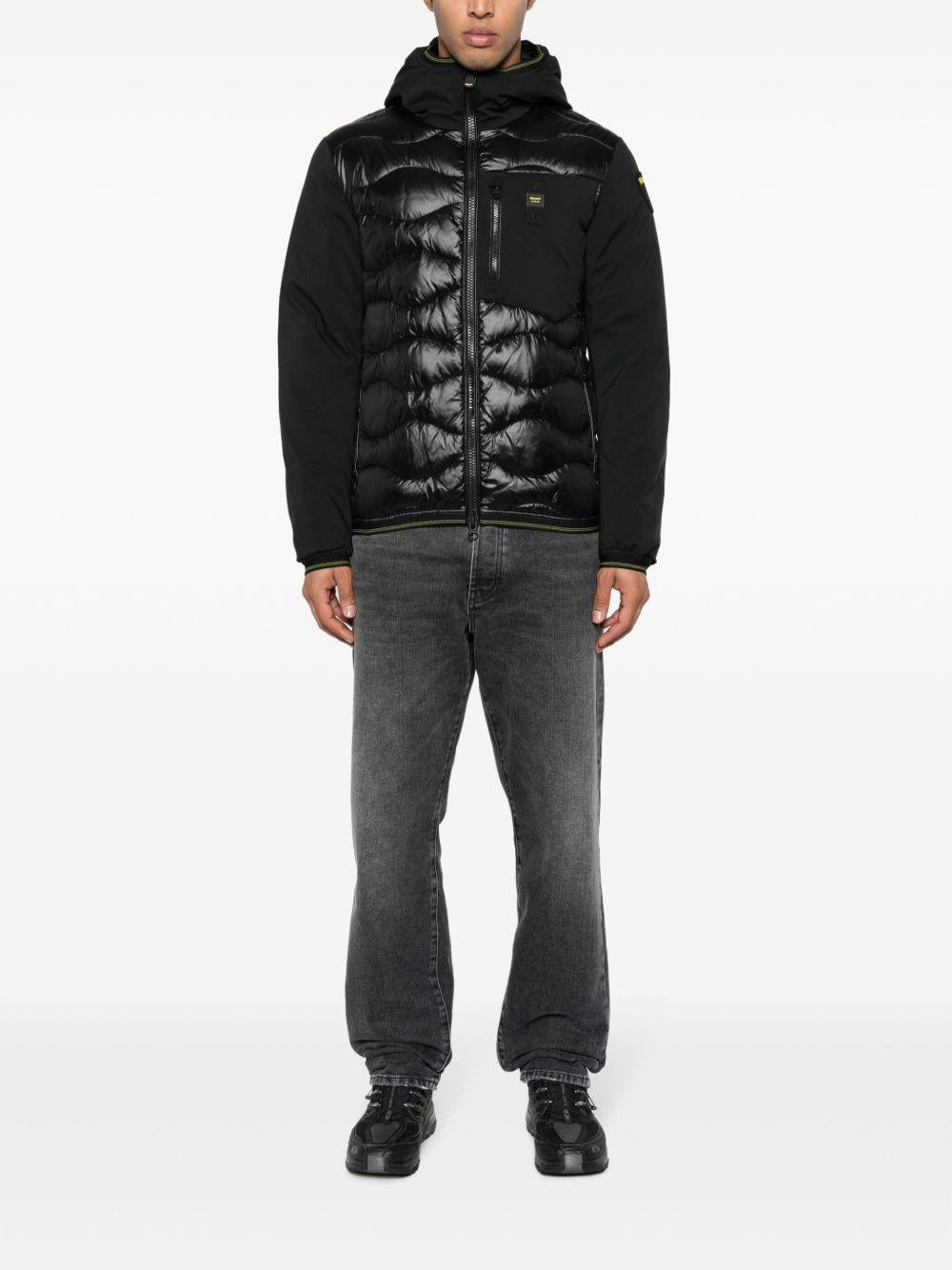  23WBLUC08001006355 999 BLAUER 