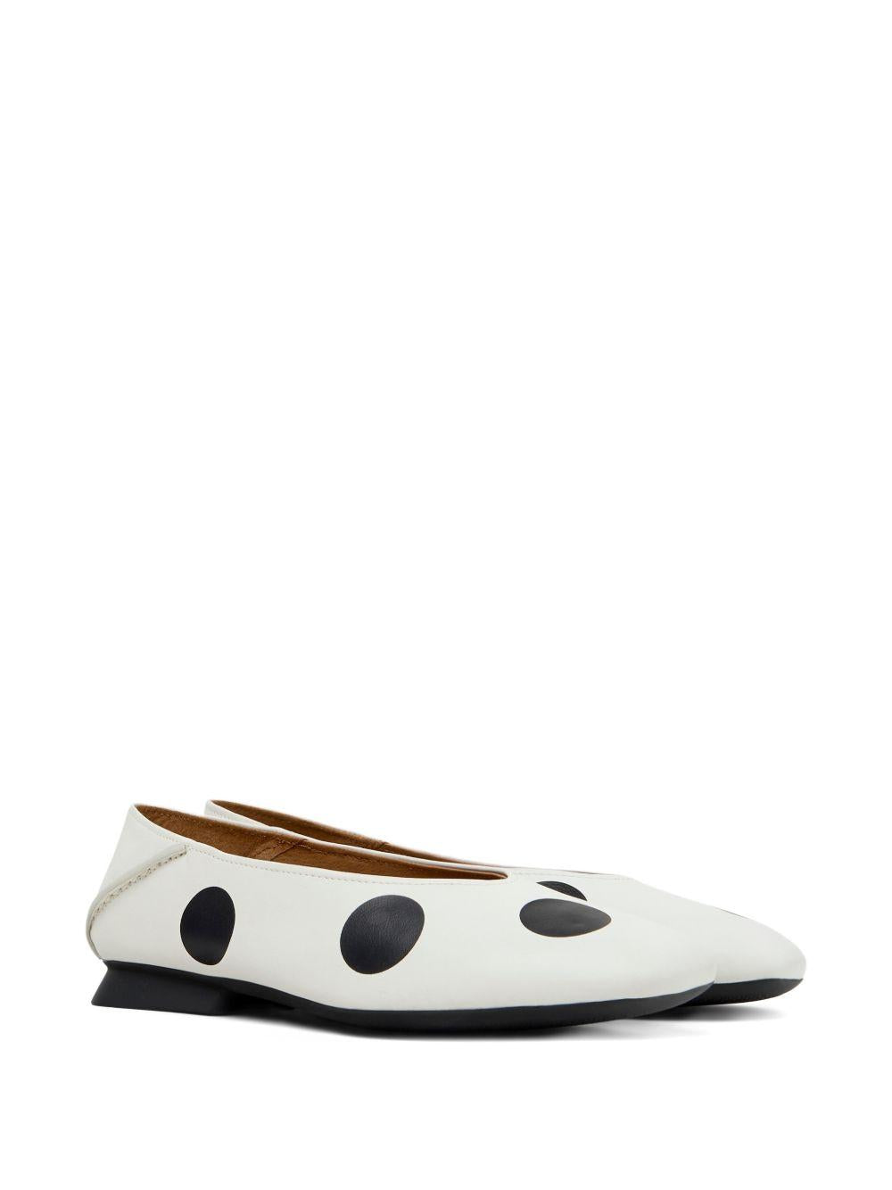 Ballerine in pelle K201253 049 DOTS BLACK WHITE CAMPER 