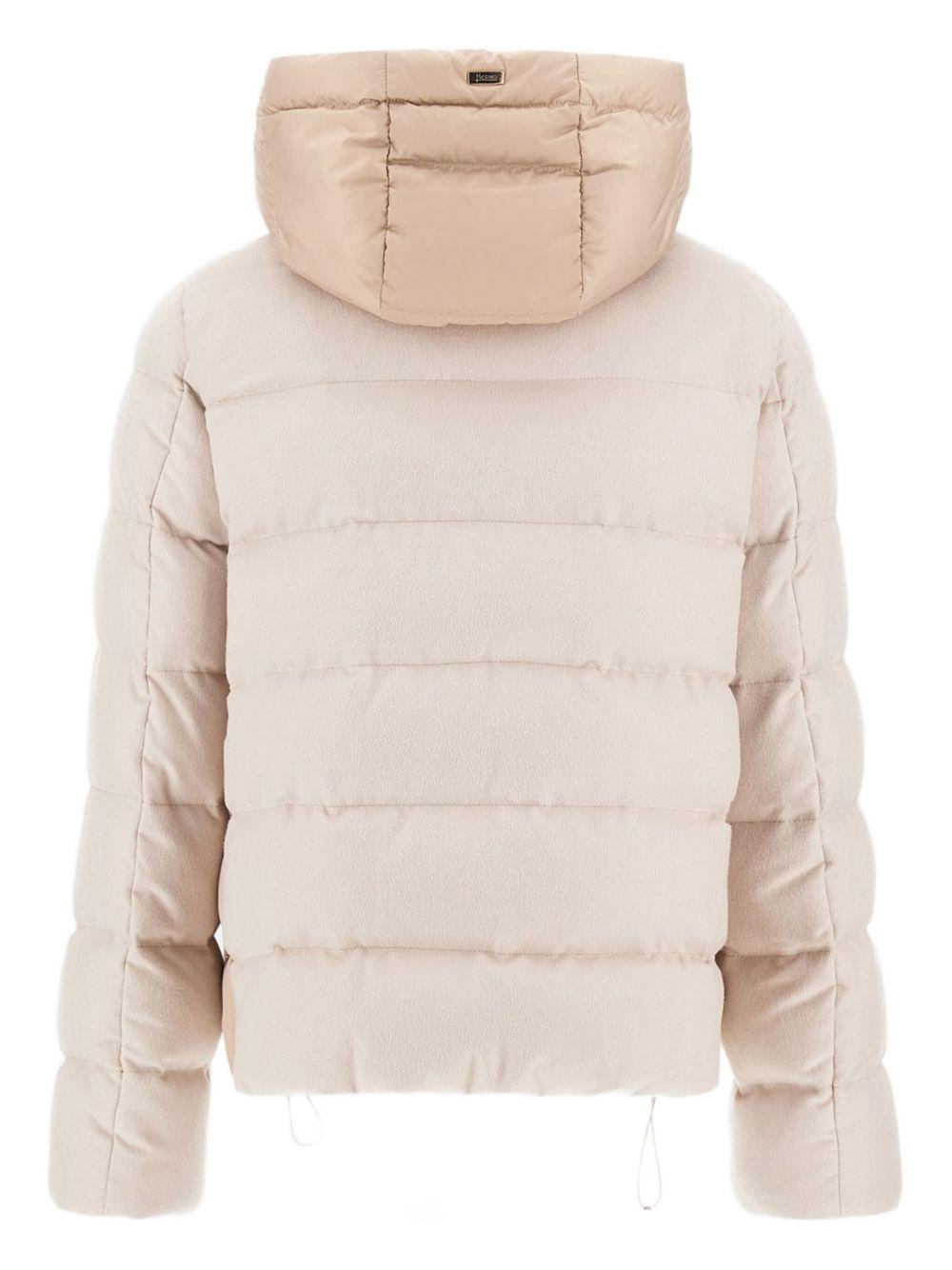  PI002179D38087 1985 CHANTILLY HERNO 