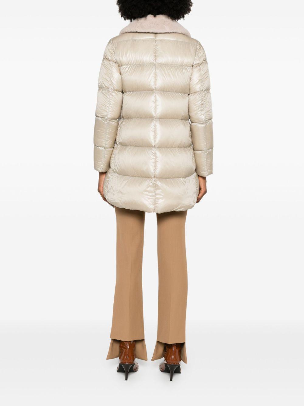  PI001944D12017Z 1985 CHANTILLY HERNO 