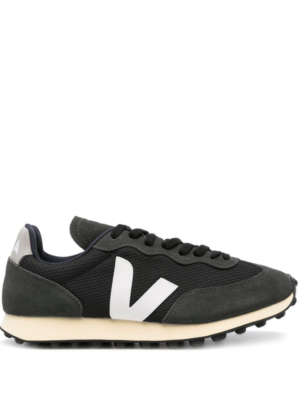  RB0102367 BLACK WHITE OXFORD GREY VEJA 