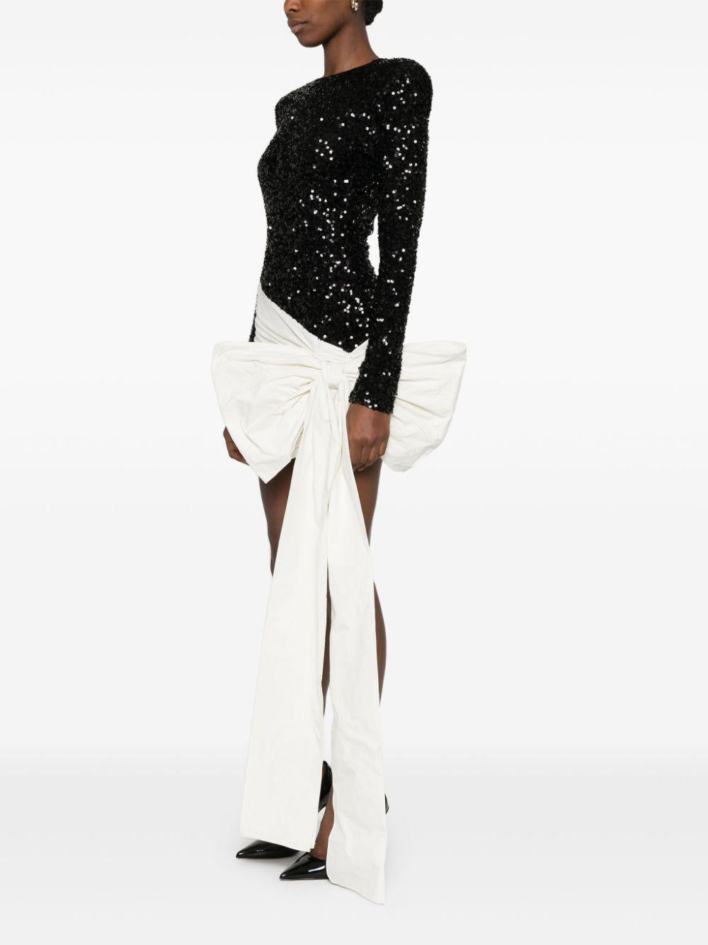  113998100 100 BLACK ROTATE 