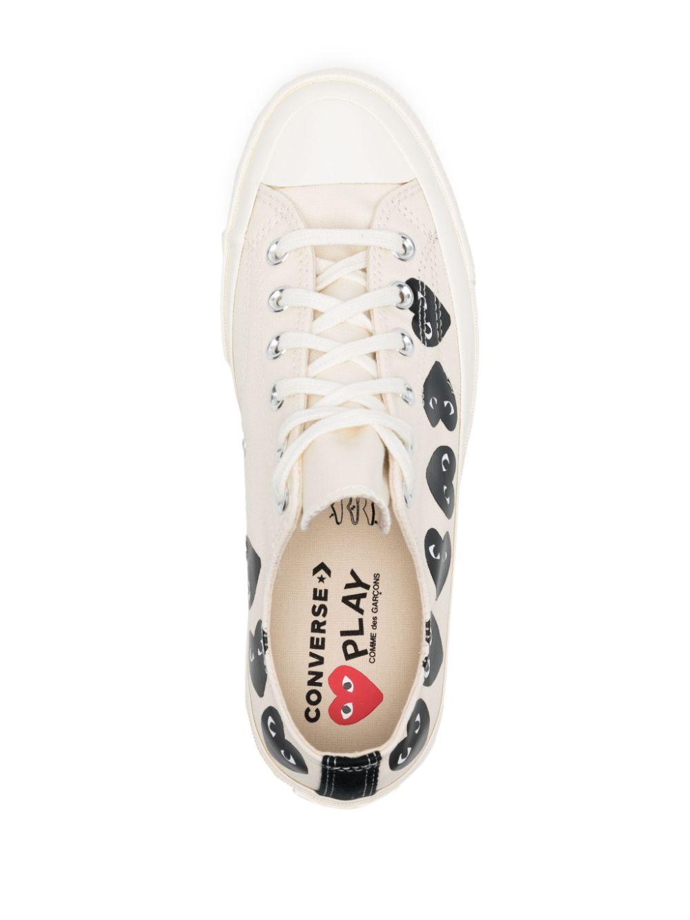  P1K126 2 WHITE COMME DES GARCONS PLAY X CONVERSE 